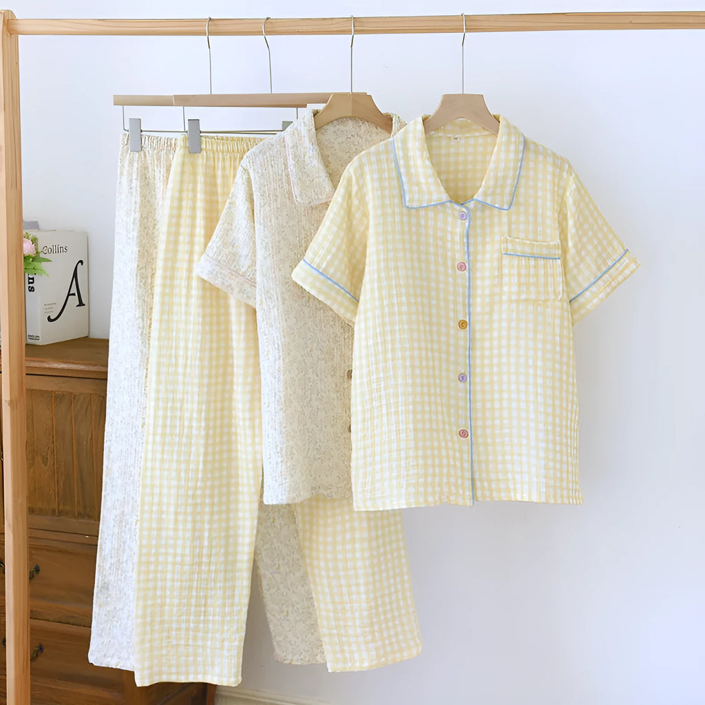 Washed cotton gauze short-sleeved trousers outfit in casual loose fit for summer wear