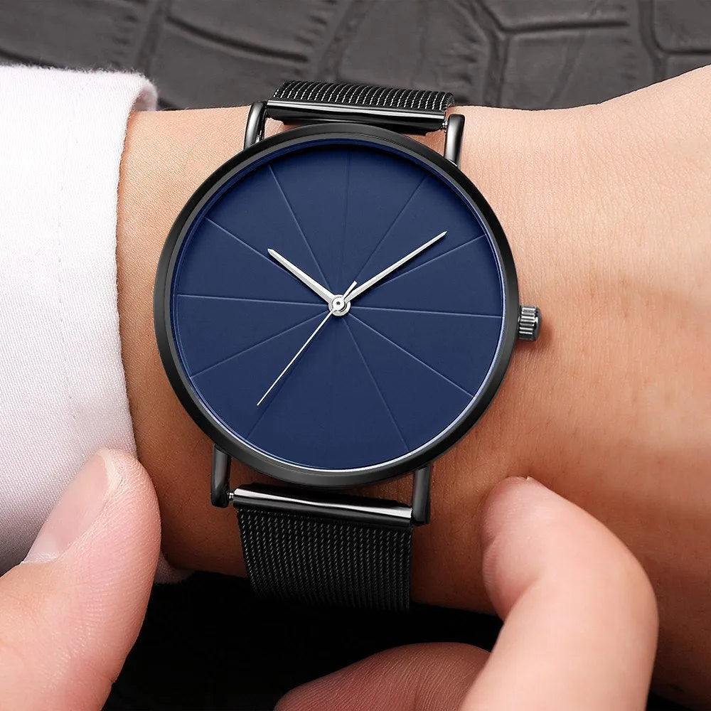 Men's stainless steel analog quartz watch with 40mm round dial and adjustable pin buckle