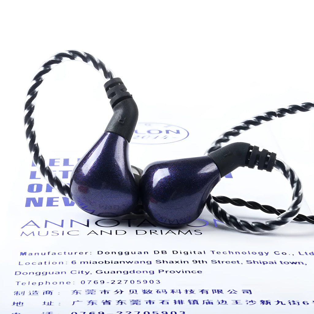 Chameleon ear-hook sports HIFI in-ear headset with 3.5mm plug, 1.2m copper wire cable, blue purple