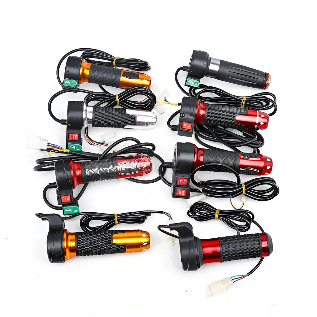 Plastic three-speed rotating throttle handle kit for three-wheel electric vehicle modification.