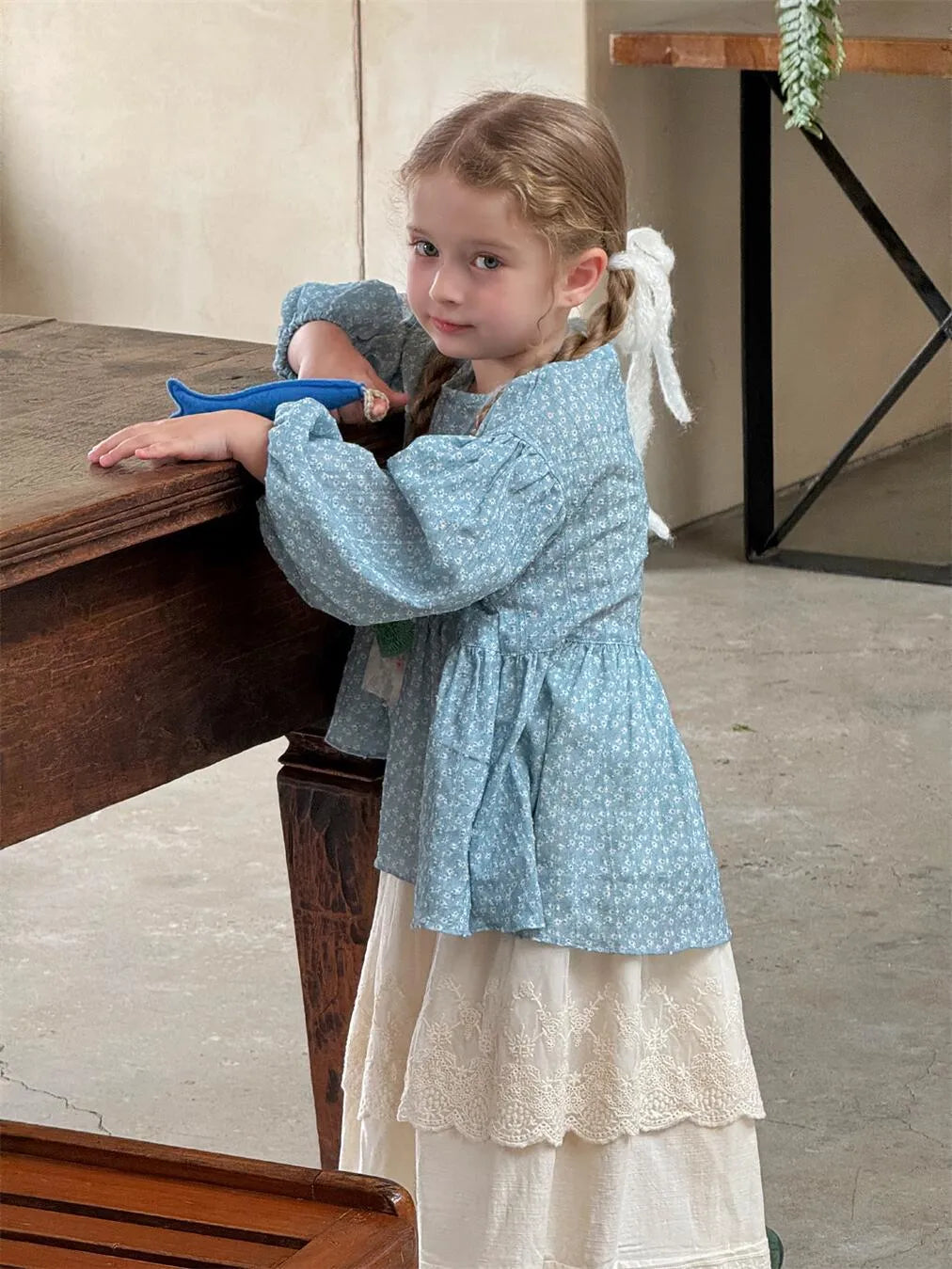 Blue cotton round neck doll shirt with floral pattern for girls long sleeves