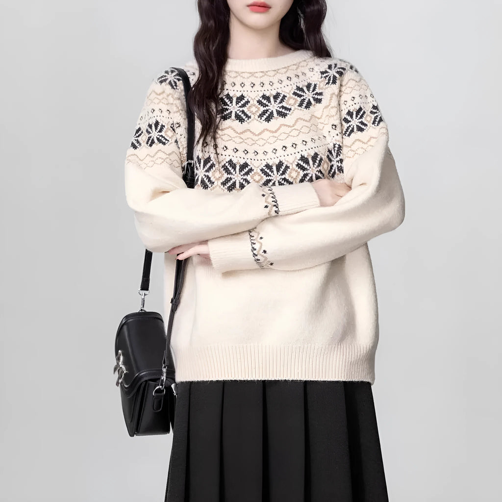 Women's Milky White vintage Fair Isle geometric pattern knit pullover sweater with loose fit.