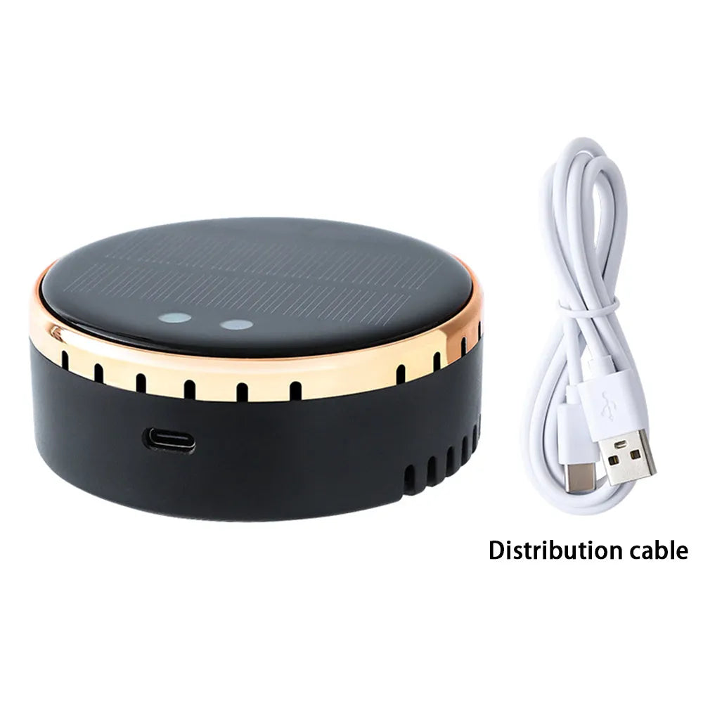 Solar-powered car air humidifier unit installed in vehicle air conditioning outlet