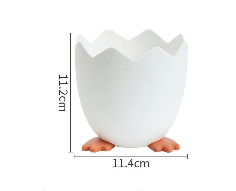Cracked chicken pen holder desktop storage box in cartoon plastic style for stationery