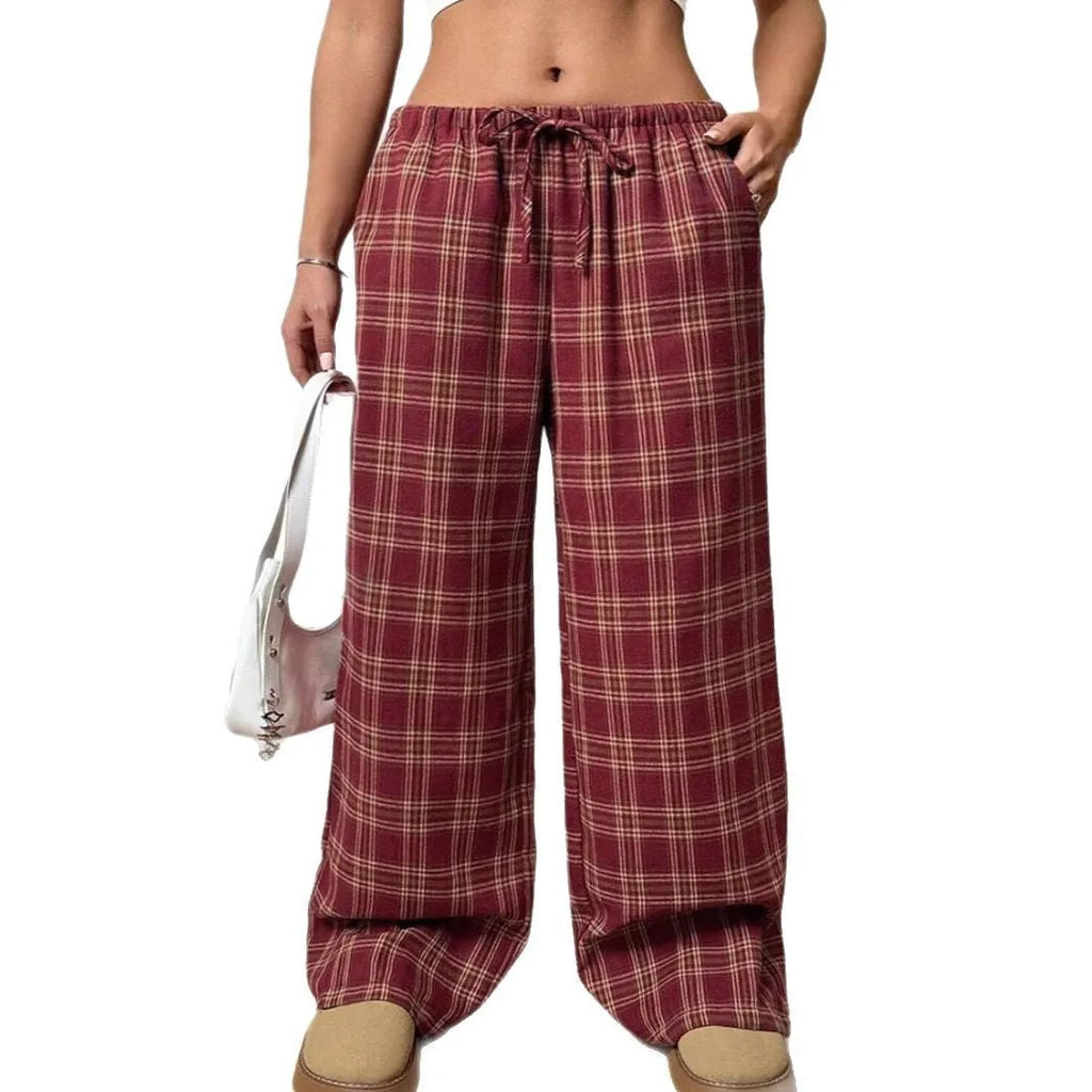 Women's casual plaid trousers with drawstring waist and side pockets in blue or red colours
