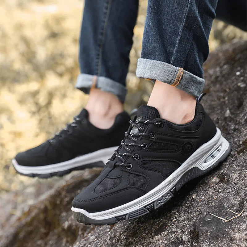 Men's breathable mesh trainers with EVA sole, colourblocking upper, round toe, elastic lace-up, in black camel or grey