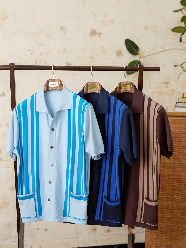 Men's striped short-sleeved polo shirt with lapel collar in cotton-polyester blend fabric