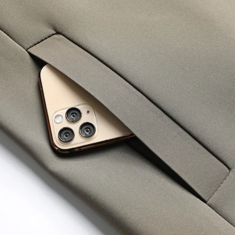 Men's solid colour casual jacket with polo collar and side pockets in khaki, navy, or red.