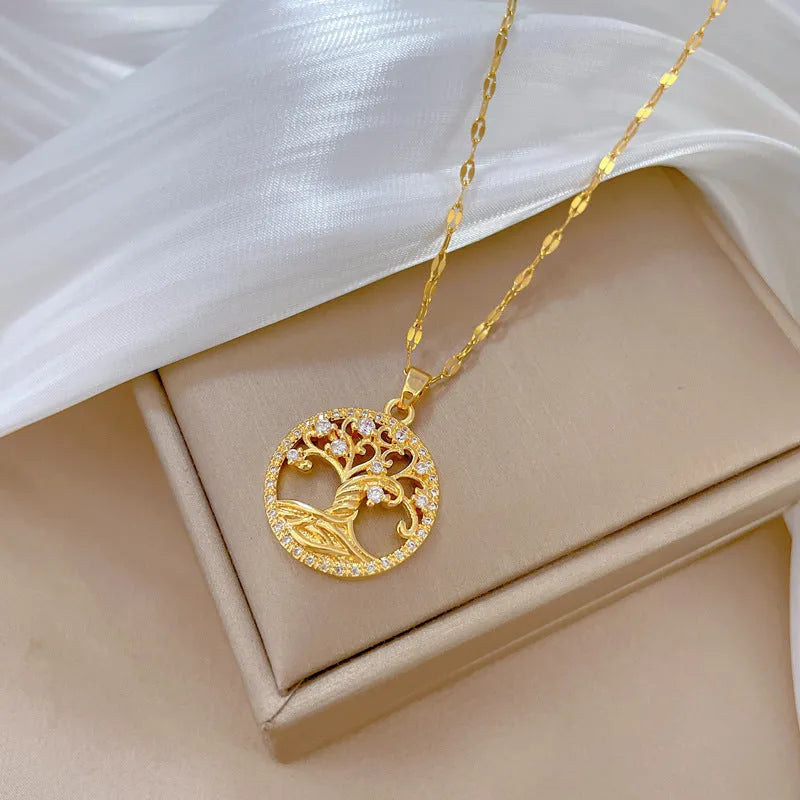Gold-plated necklace with mother-of-pearl pendant inlaid with rhinestones and zircon on an adjustable chain