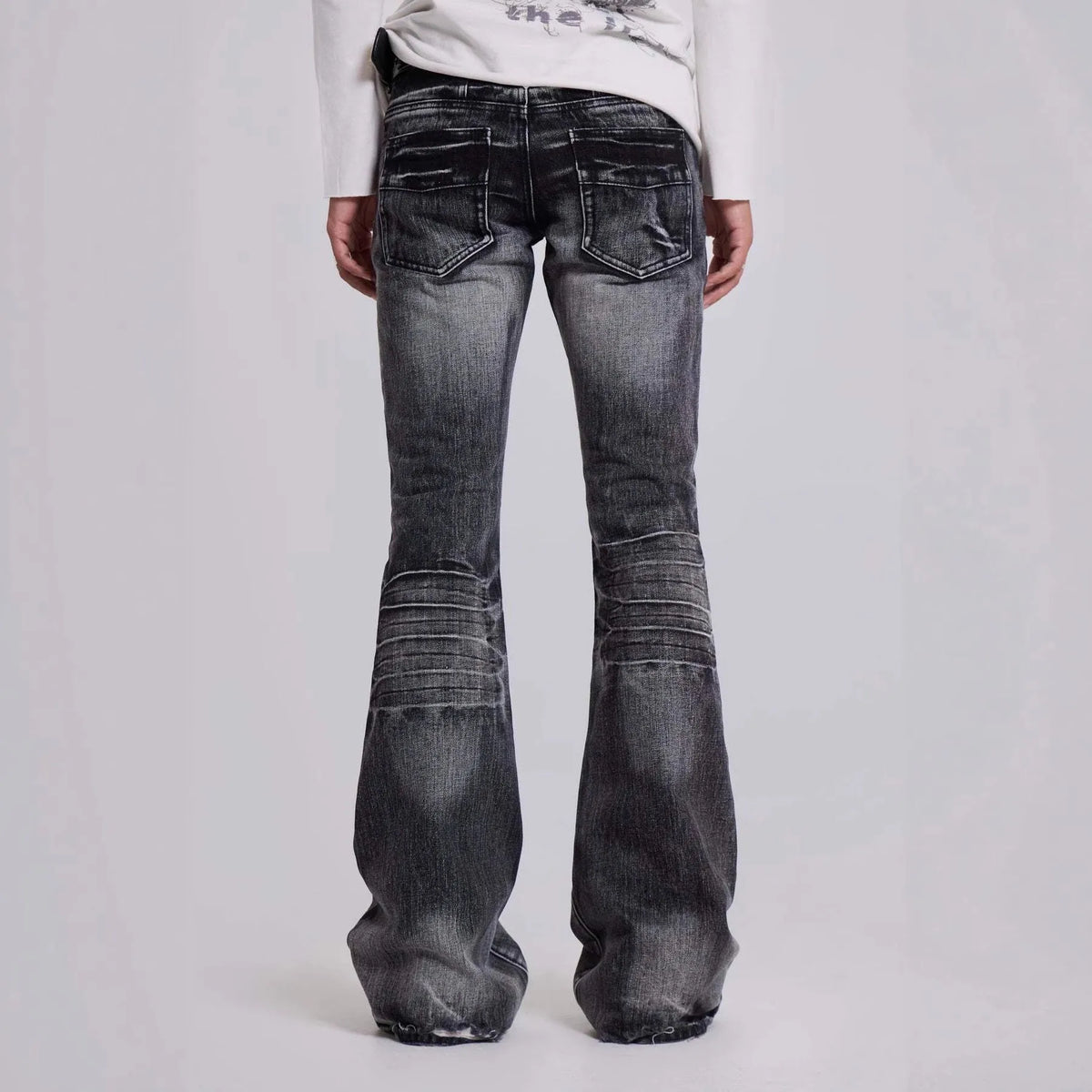 Men's slightly flared vintage jeans in black or blue, straight leg, linen fabric, edging detail, sizes S to XXL.