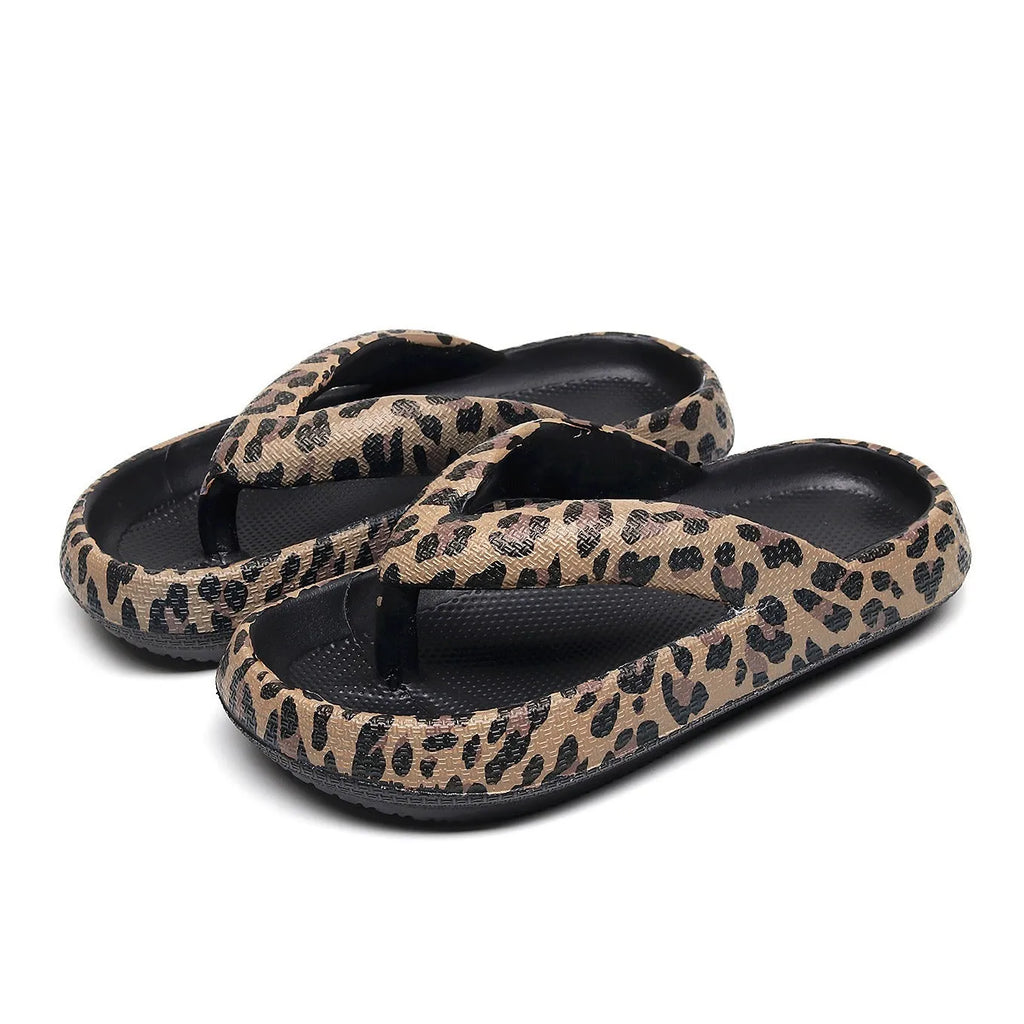 Summer flip-flops with herringbone toe post and thick EVA sole, shown in a choice of colours and sizes 36 to 45