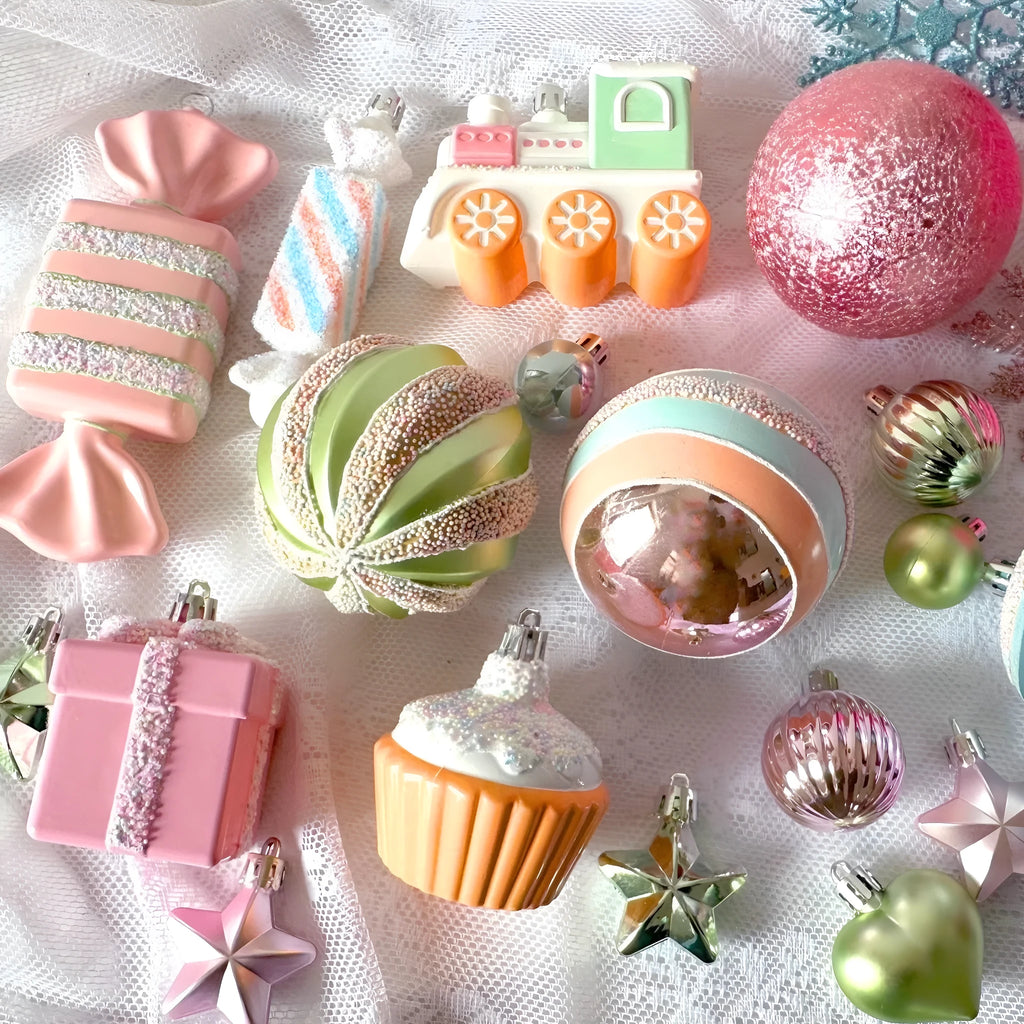 Christmas tree pendant decorations in macaron candy design, painted plastic, WW-24, 34, 58 or 80 candy pack set