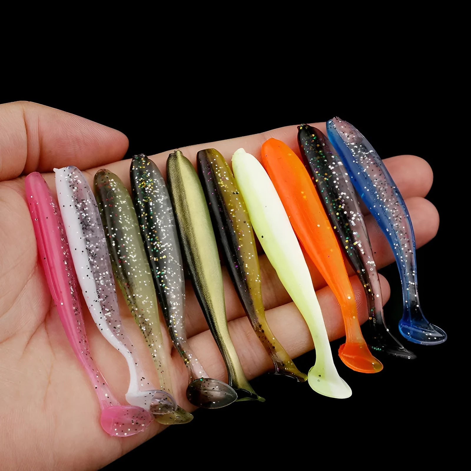 7cm two-tone T-tail soft worm fishing lure in Mandarin Fish pattern