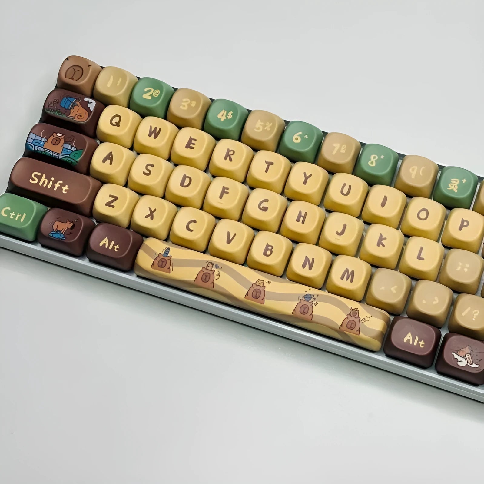 Capabala PBT mechanical keyboard keycaps set with 130 keys and girl anime MOA design