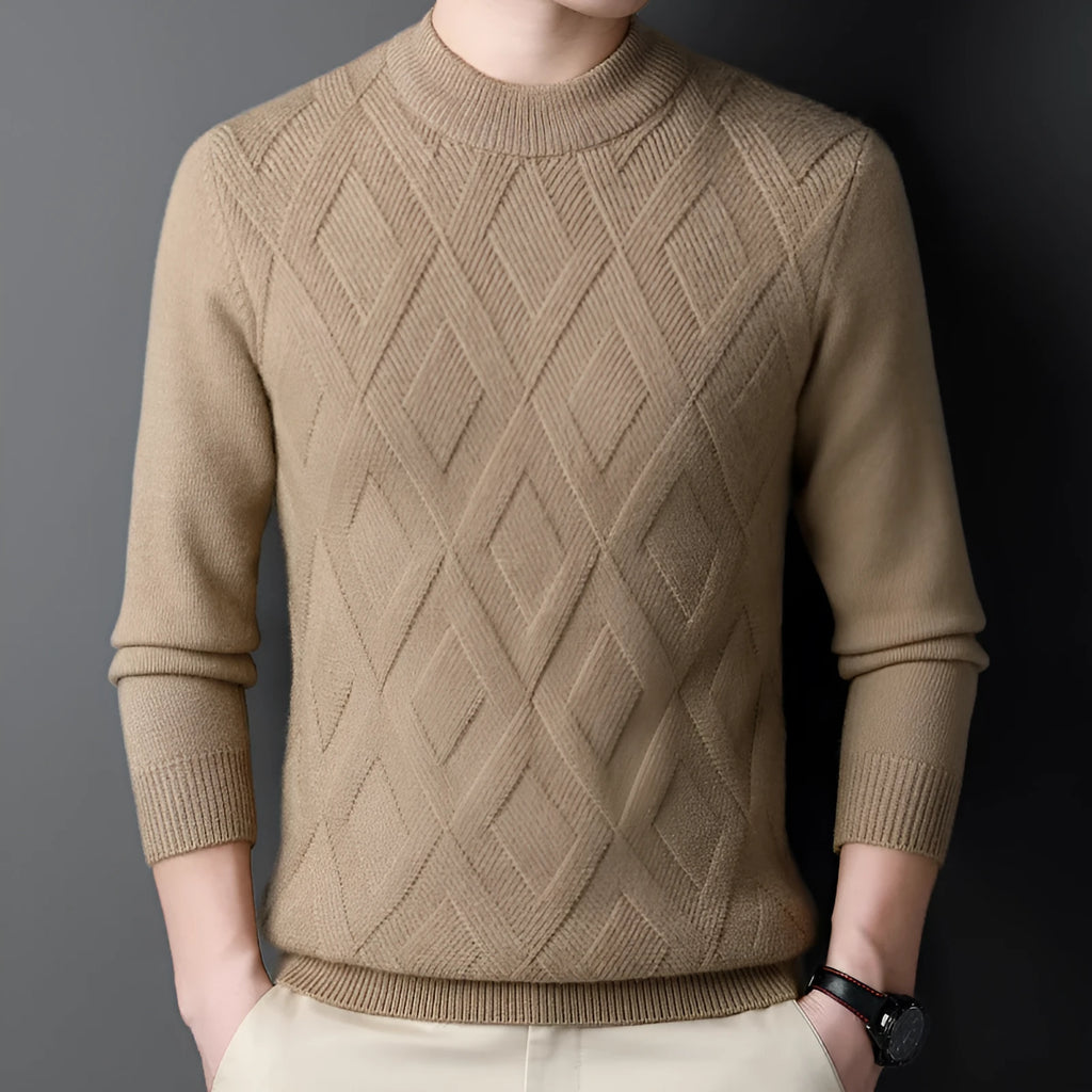 Men's thick wool winter sweater in diamond jacquard pattern with pullover design