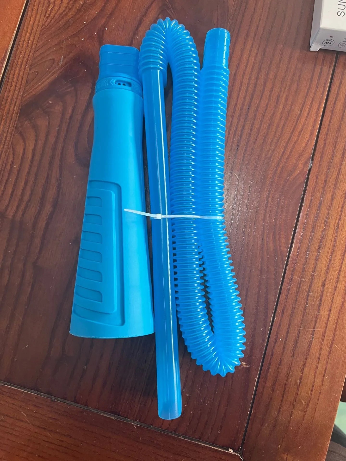 Blue plastic suction pipe vacuum cleaner attachment for washing machine dust cleaning, 114cm length with round head