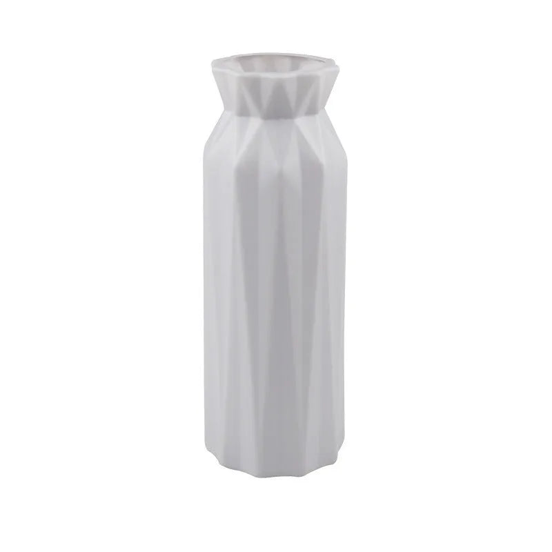 Green melamine plastic vase with 7.2cm base diameter for floral arrangements