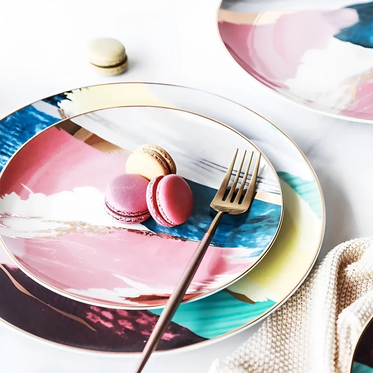 Watercolour dessert plates with real gold edge, 45% bone powder porcelain, 26.5 cm and 20.5 cm sizes, pink yellow blue options.