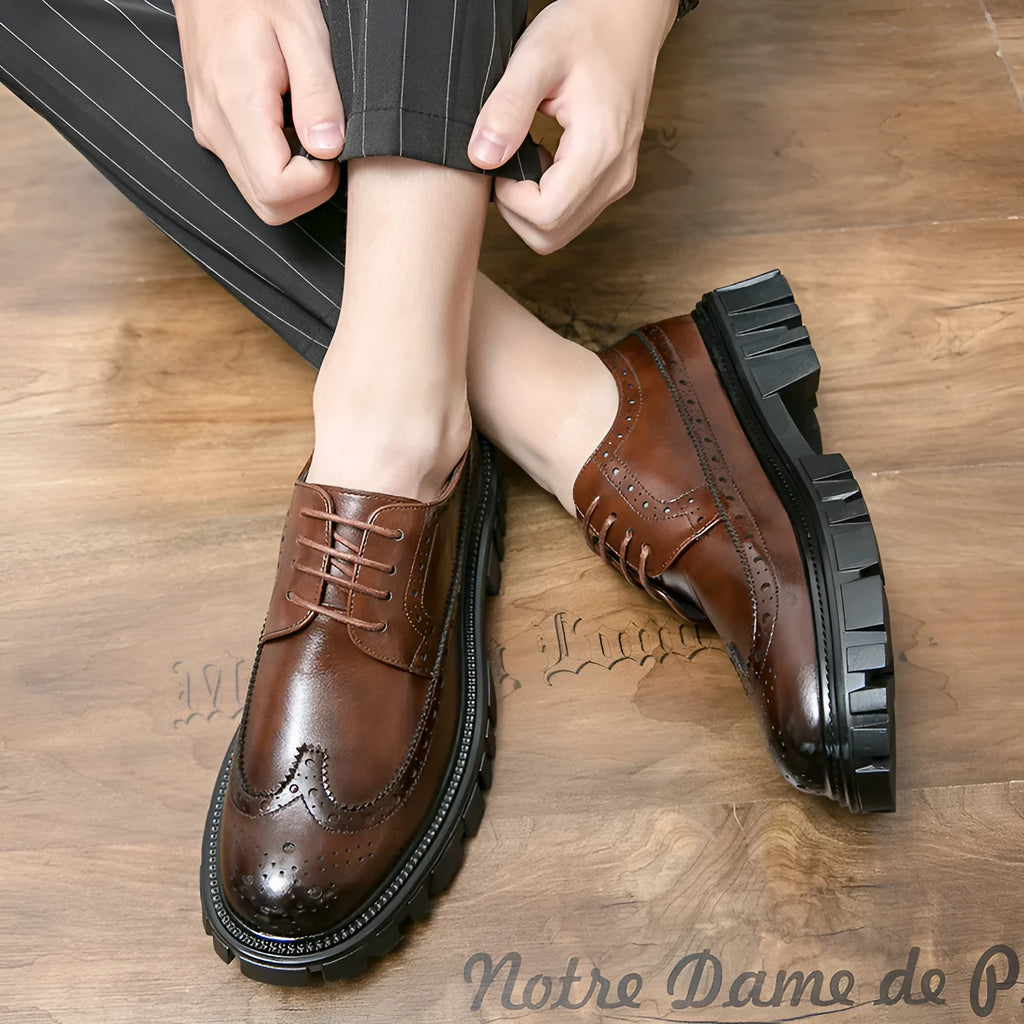 Men's black and brown brogue business shoes with artificial PU upper and round toe design