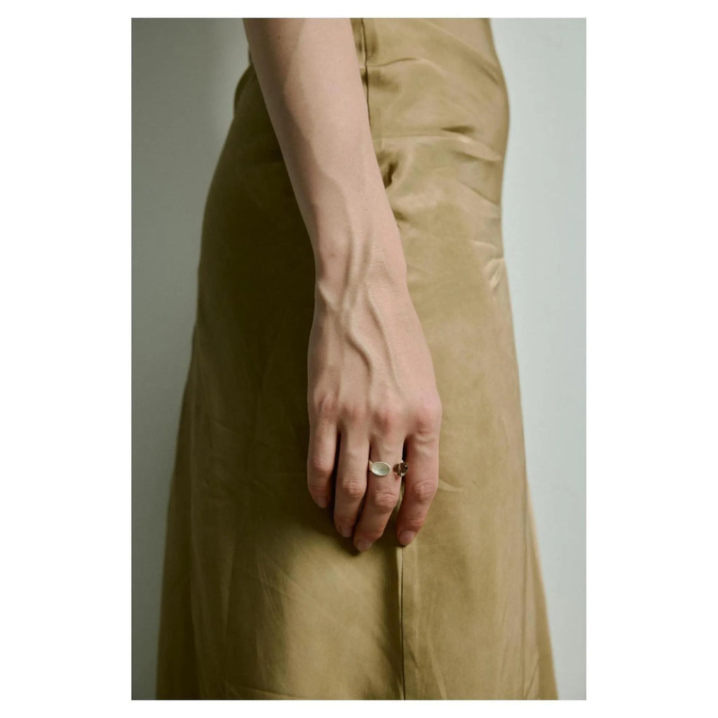 Small round spoon stewed pork themed alloy ring and bracelet set with electroplated silver-tone finish and diamond shape design