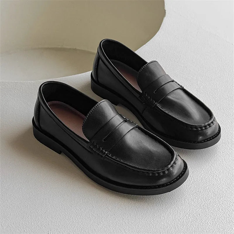 Men's slip-on casual shoes in four colour options with rubber sole
