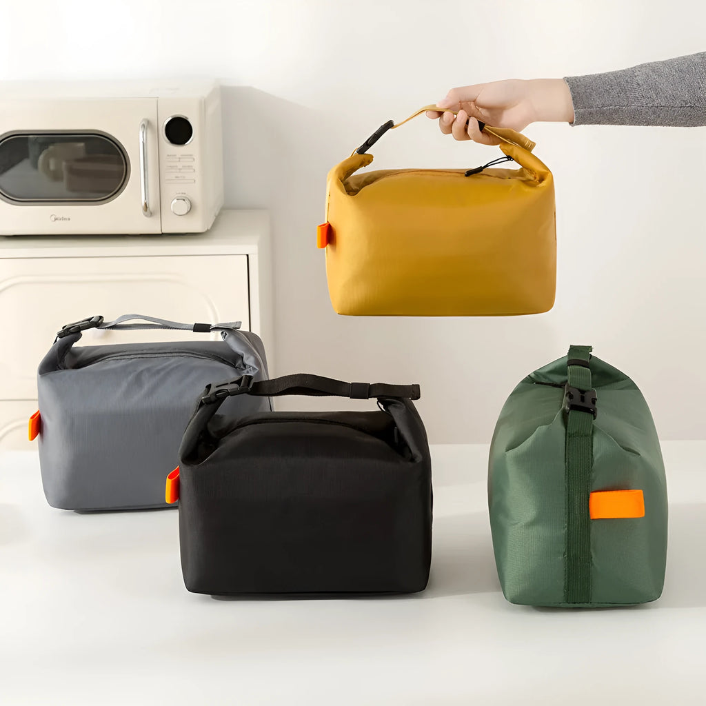 Japanese-style insulated lunch bag in Oxford cloth showing Army Green colour option