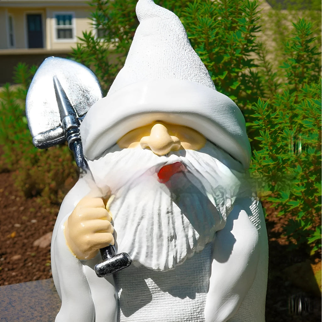 Christmas resin ornament with smoking shovel dwarf design for garden decoration