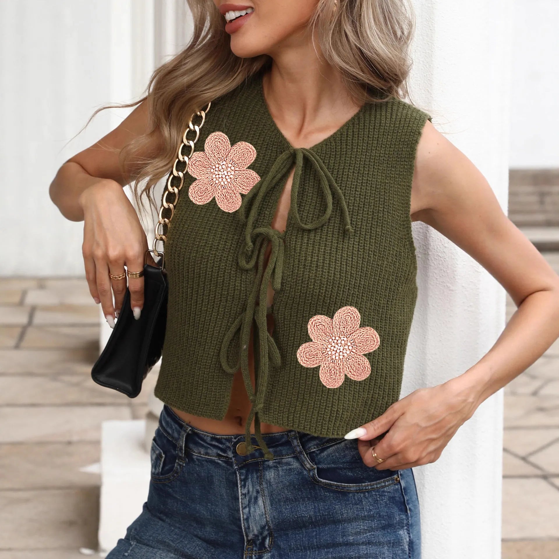 Women's white lace-up vest cardigan with bow decoration and floral embroidery on deer plush fabric