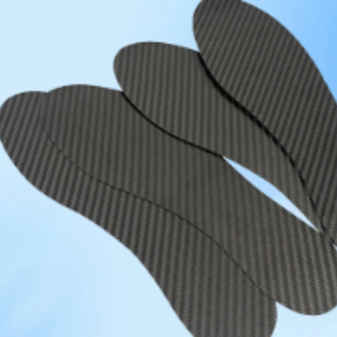 Black 3K carbon fibre full palm running insoles for shock absorption and high elasticity.
