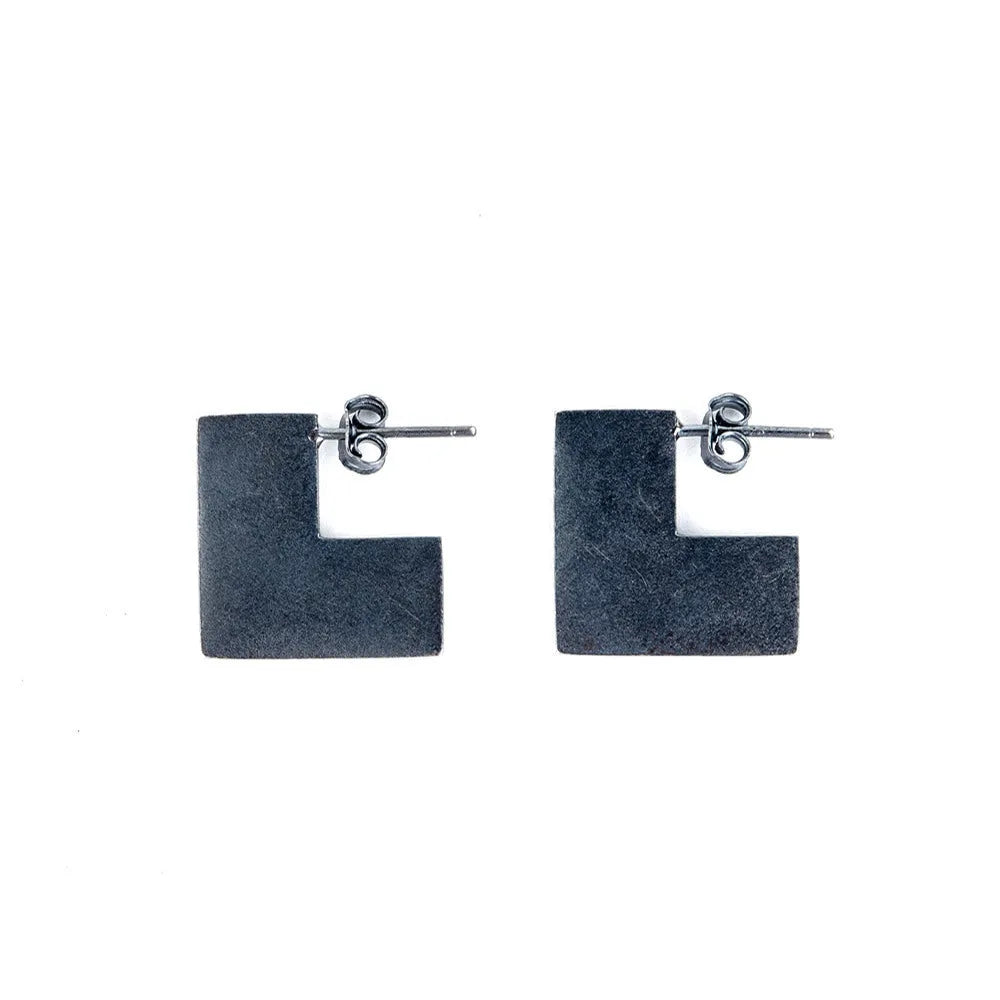 Sterling silver oxidised black geometric square earrings measuring 16mm