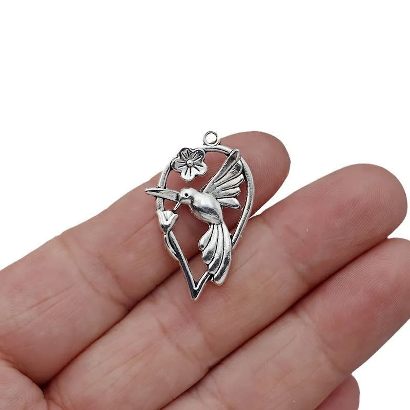 Alloy Magpie pattern pendant with electroplated finish in colour P234 for DIY jewellery