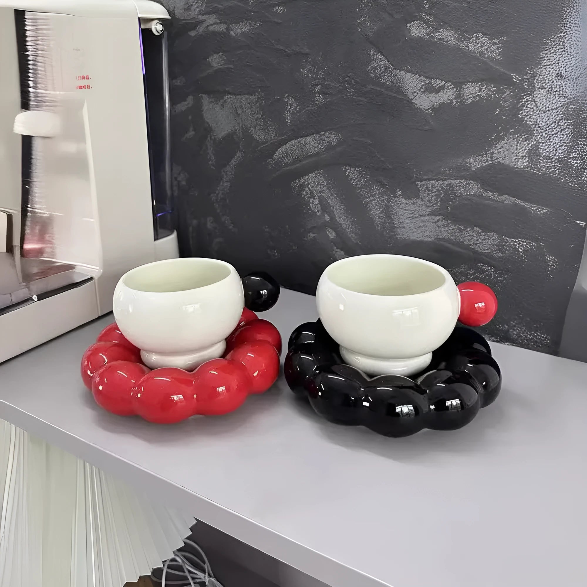 Ceramic coffee set with 250ml cup and matching dish in Nordic simple style design