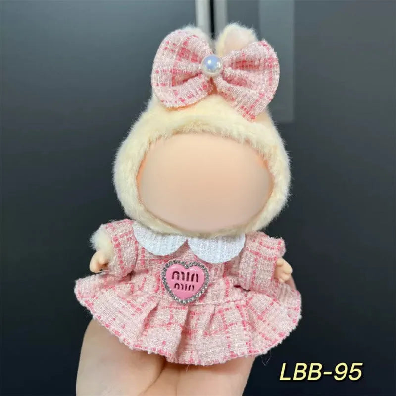 Plastic doll costume for a 17cm LBB series vinyl figurine on a mannequin.