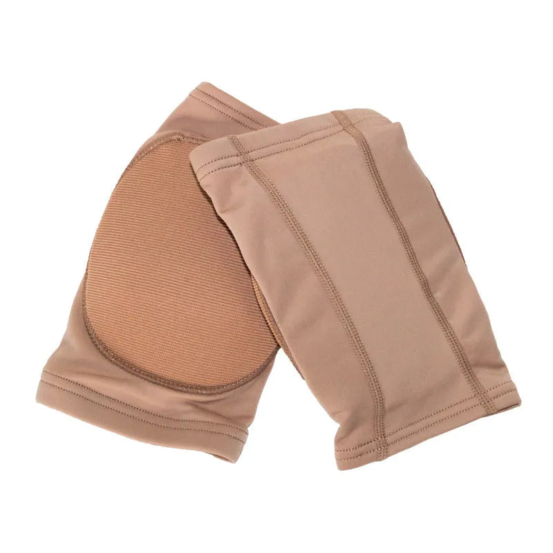 A pair of ballet dance knee pads in skin colour, shown with size chart for knee circumference.