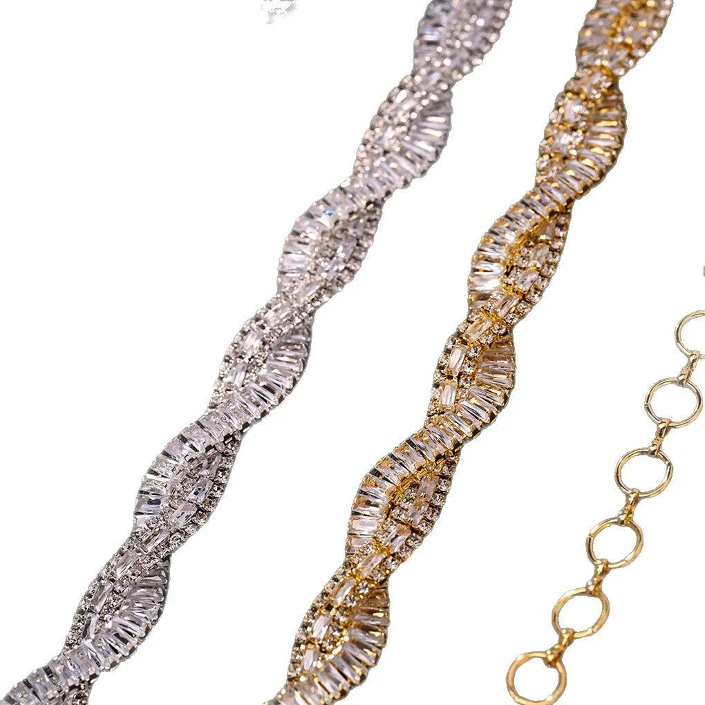 Cross rhinestone necklace for women with silver or gold electroplated finish and ins style pendant design