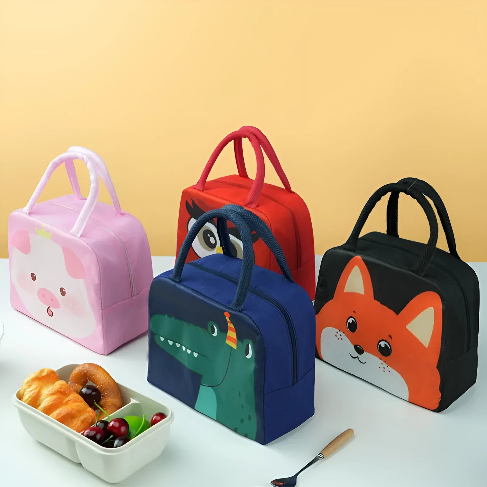 Cartoon insulated lunch box bag in animal designs with aluminium foil lining for heat preservation