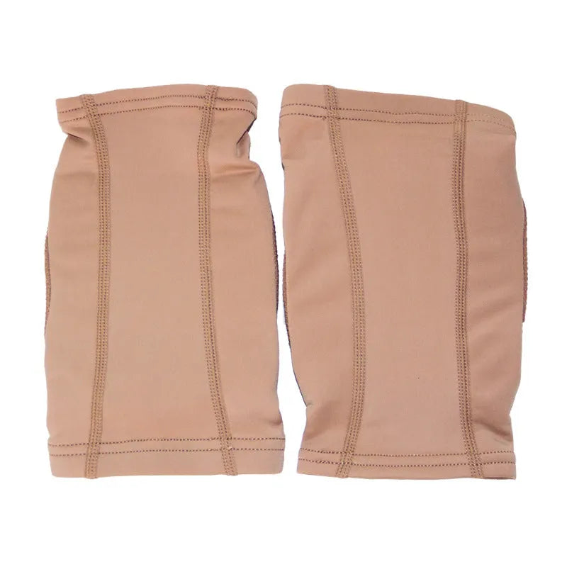 A pair of ballet dance knee pads in skin colour, shown with size chart for knee circumference.