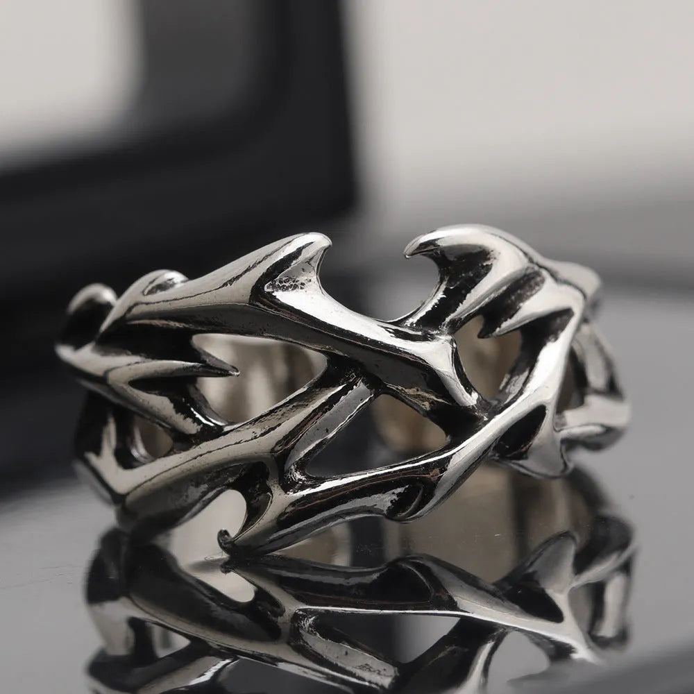 Copper thorn flower ring with geometric design and adjustable opening in J2150 colour