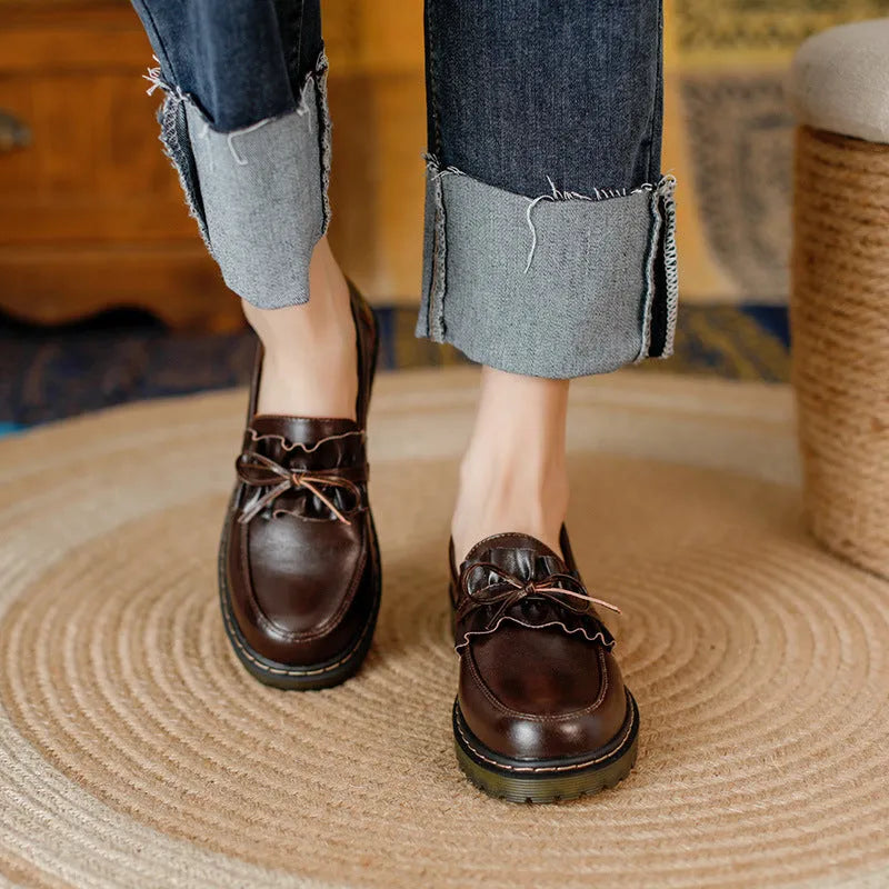 British-style women's leather shoes with chunky heel and round toe in black or brown