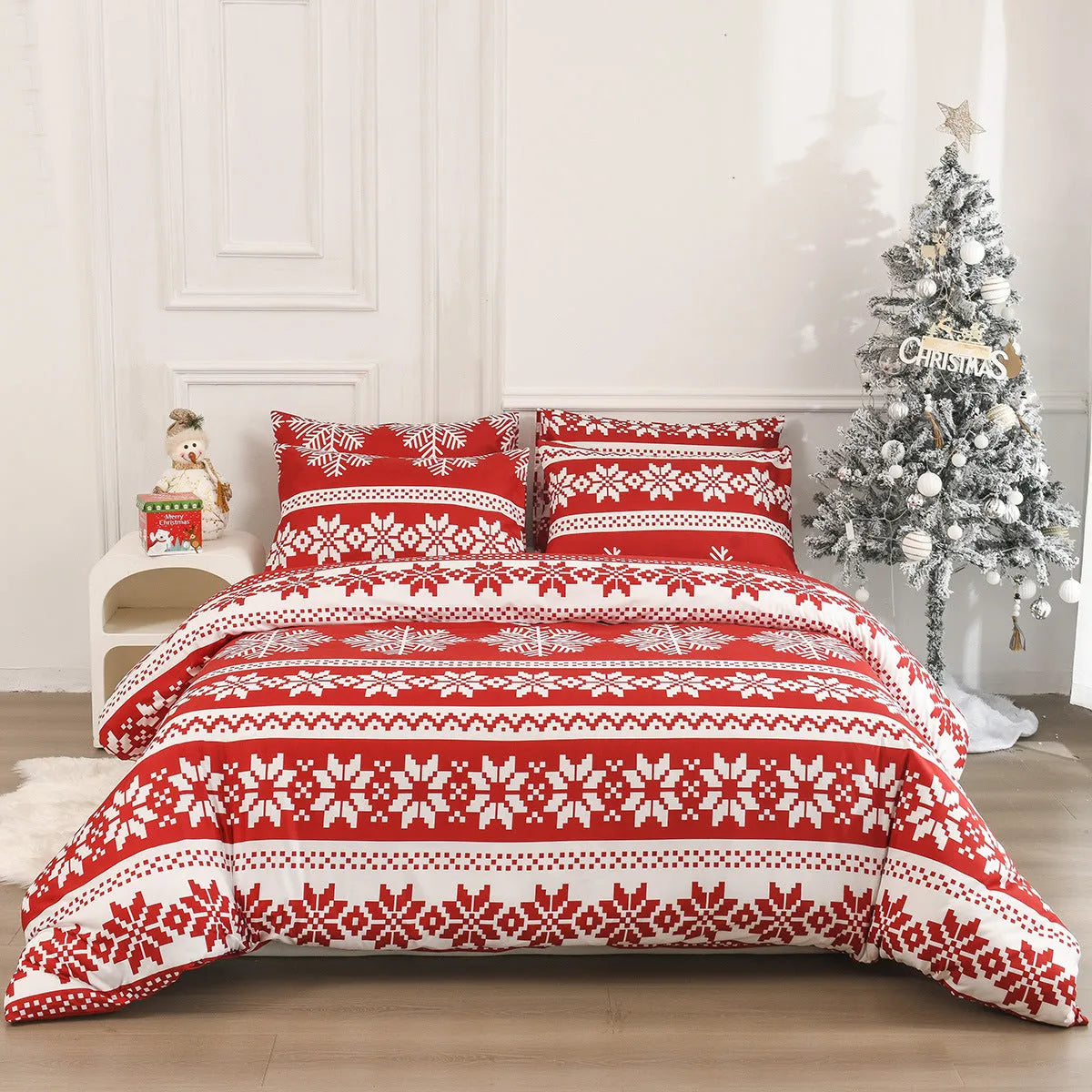 Red Winter Sleepers pattern bed three-piece set with quilt cover and pillowcases