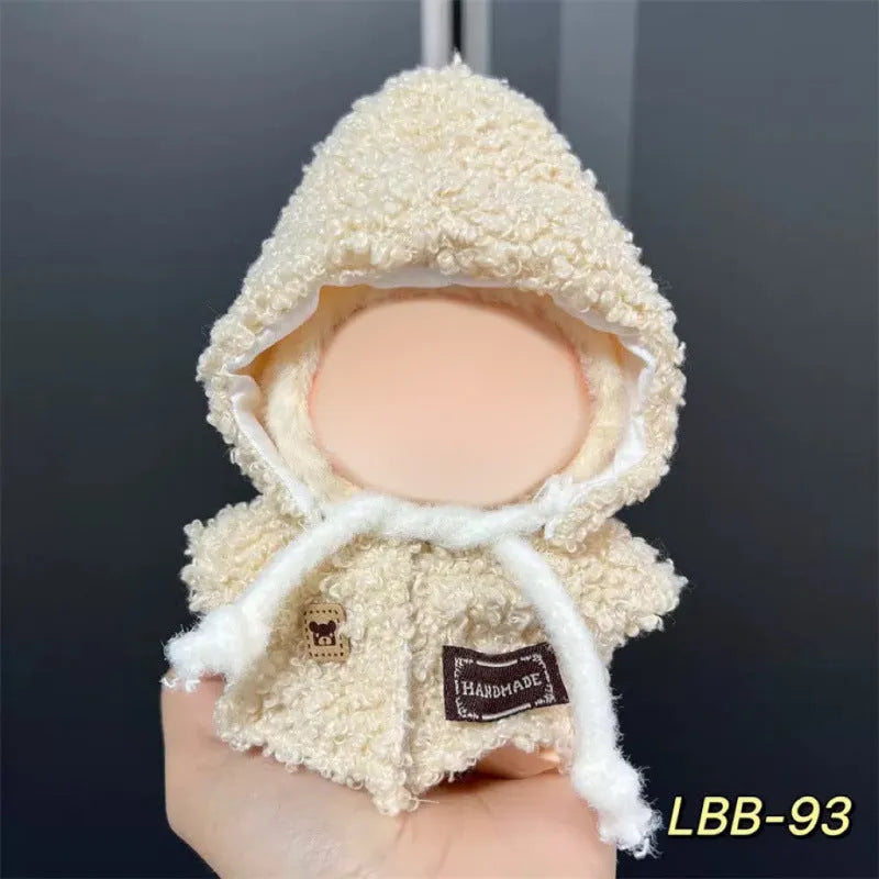 Plastic doll costume for a 17cm LBB series vinyl figurine on a mannequin.