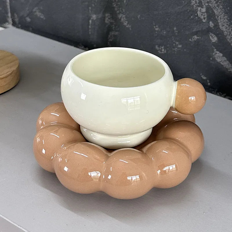 Ceramic coffee set with 250ml cup and matching dish in Nordic simple style design