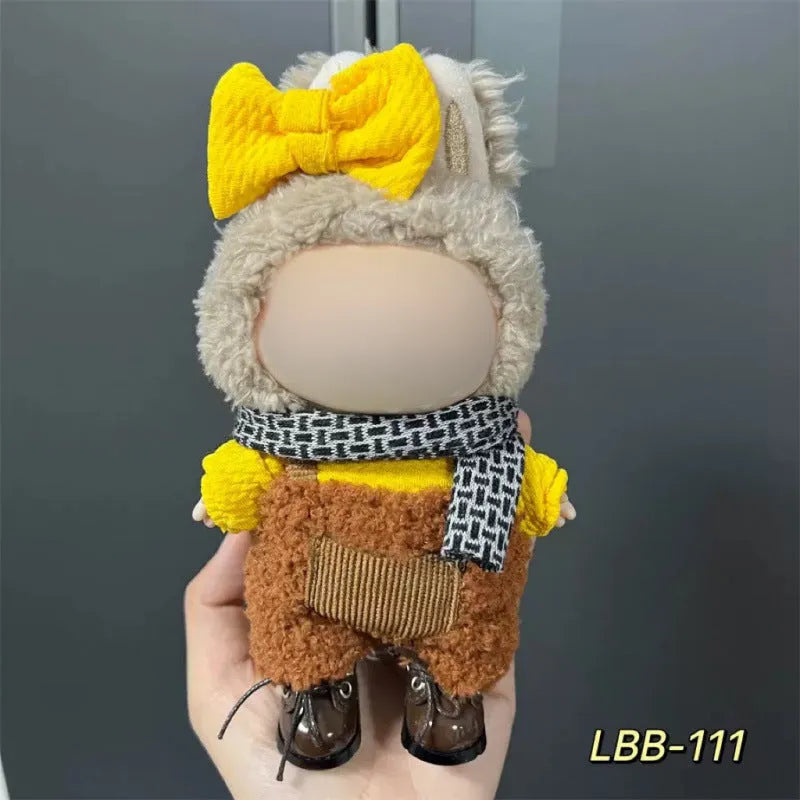 Plastic doll costume for a 17cm LBB series vinyl figurine on a mannequin.
