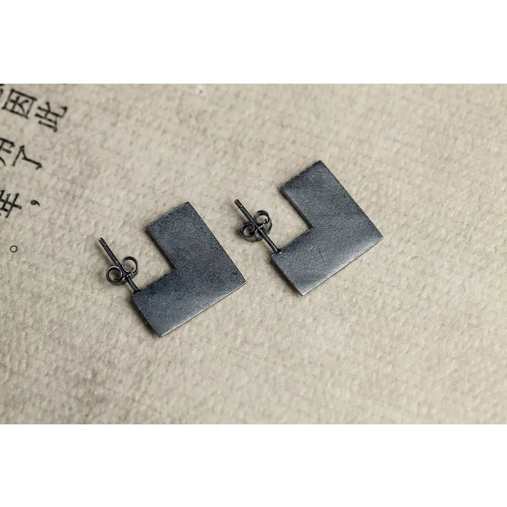 Sterling silver oxidised black geometric square earrings measuring 16mm