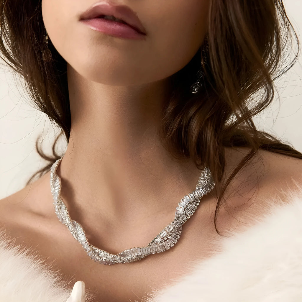 Cross rhinestone necklace for women with silver or gold electroplated finish and ins style pendant design