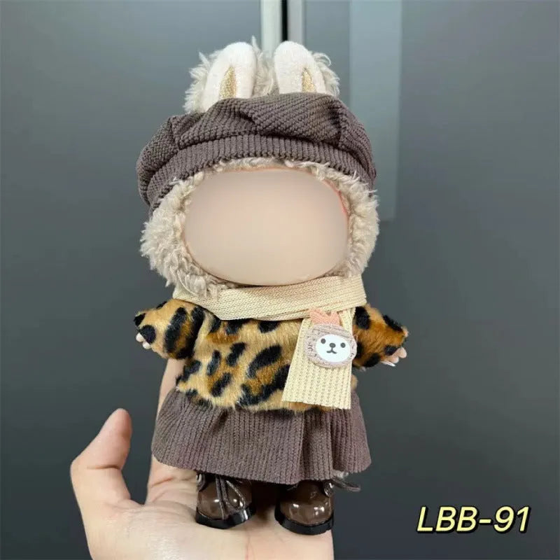 Plastic doll costume for a 17cm LBB series vinyl figurine on a mannequin.