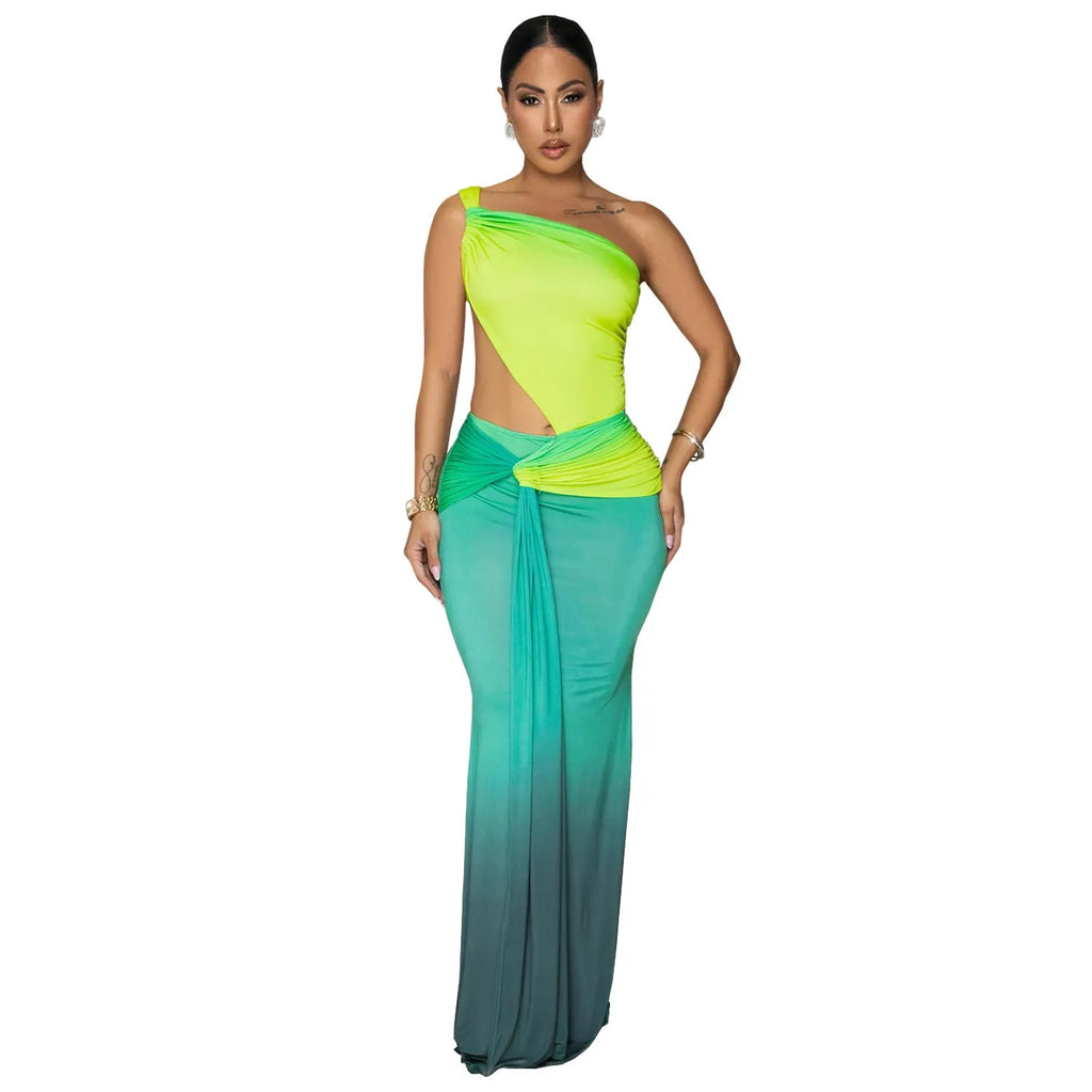 Women's gradient colour cross-shoulder dress with high waist and long skirt in polyester fabric
