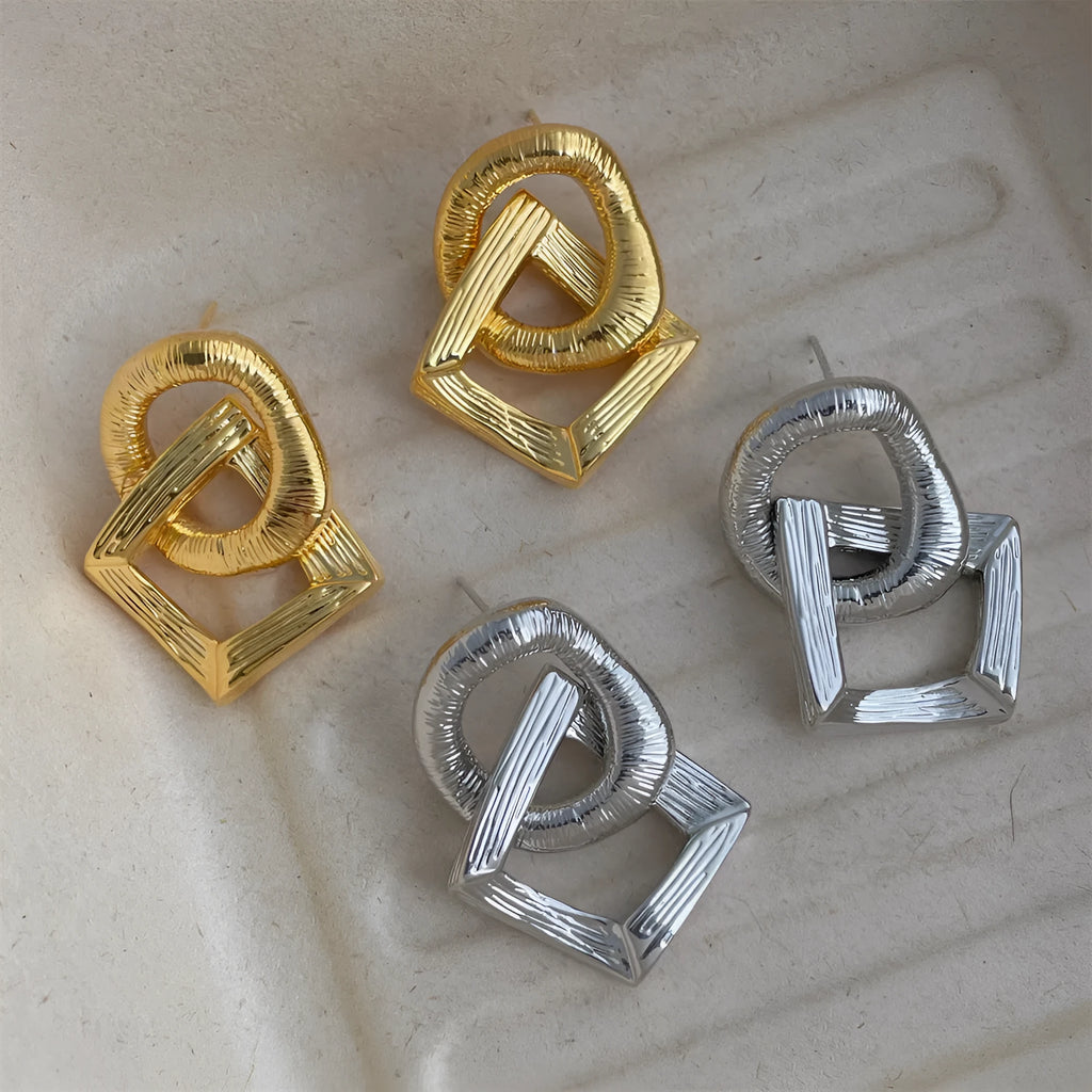Retro geometric circle drop earrings in gold or silver finish measuring 3.4cm height