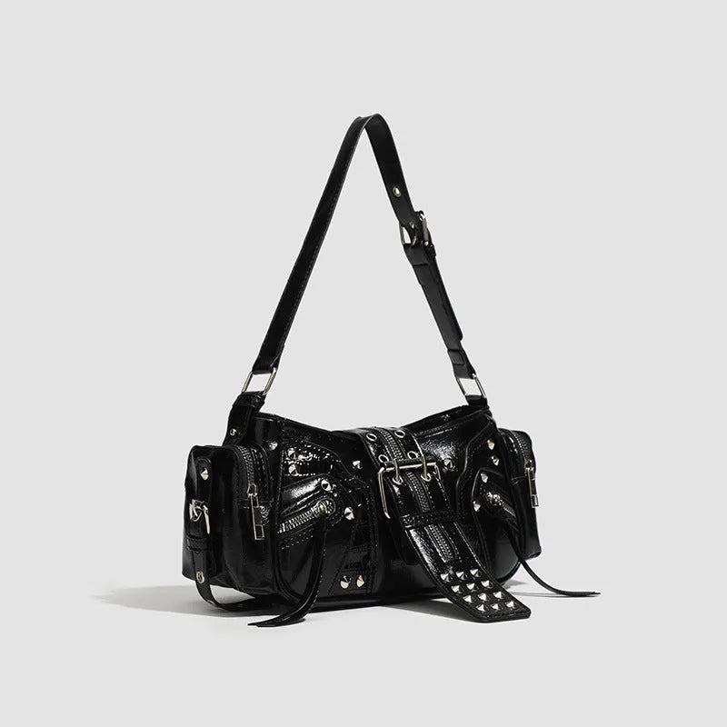Black retro PU leather dumpling handbag with oil wax finish and three-dimensional pocket