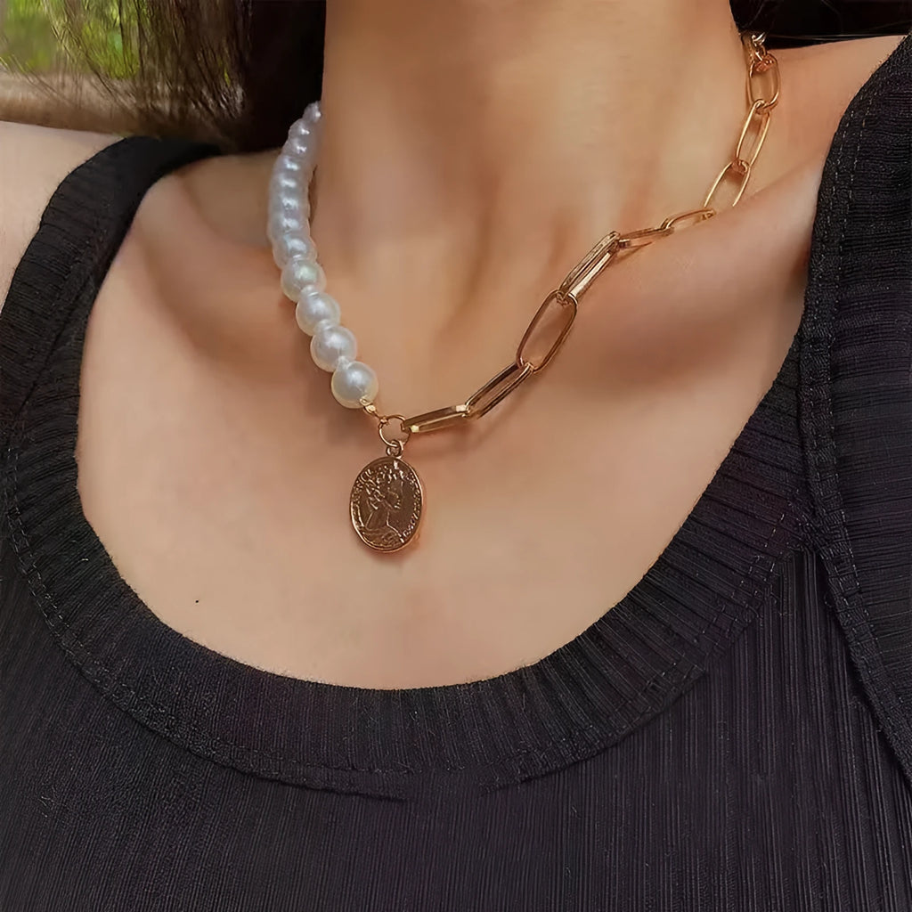 Hip hop pendant necklace with geometric alloy charm, electroplated silver or gold finish